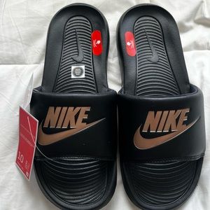 Nike Women’s Benassi Just Do It Slide/Sandal